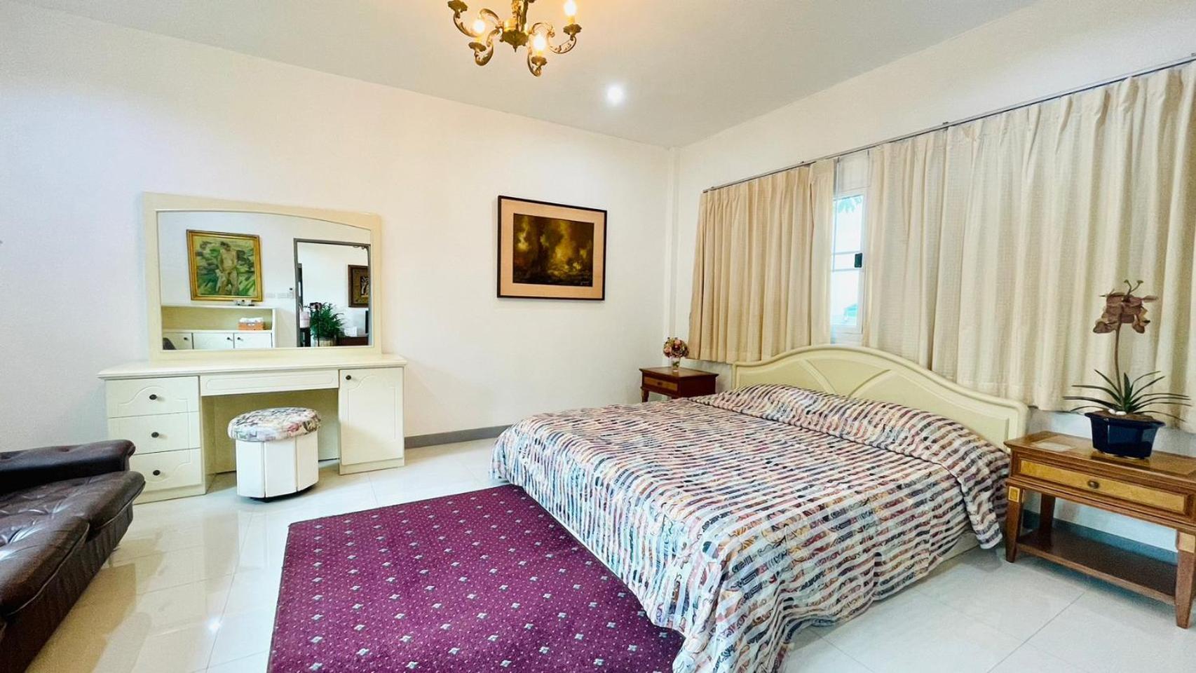 Baan Ing Khao Hotel Pakchong Exterior photo