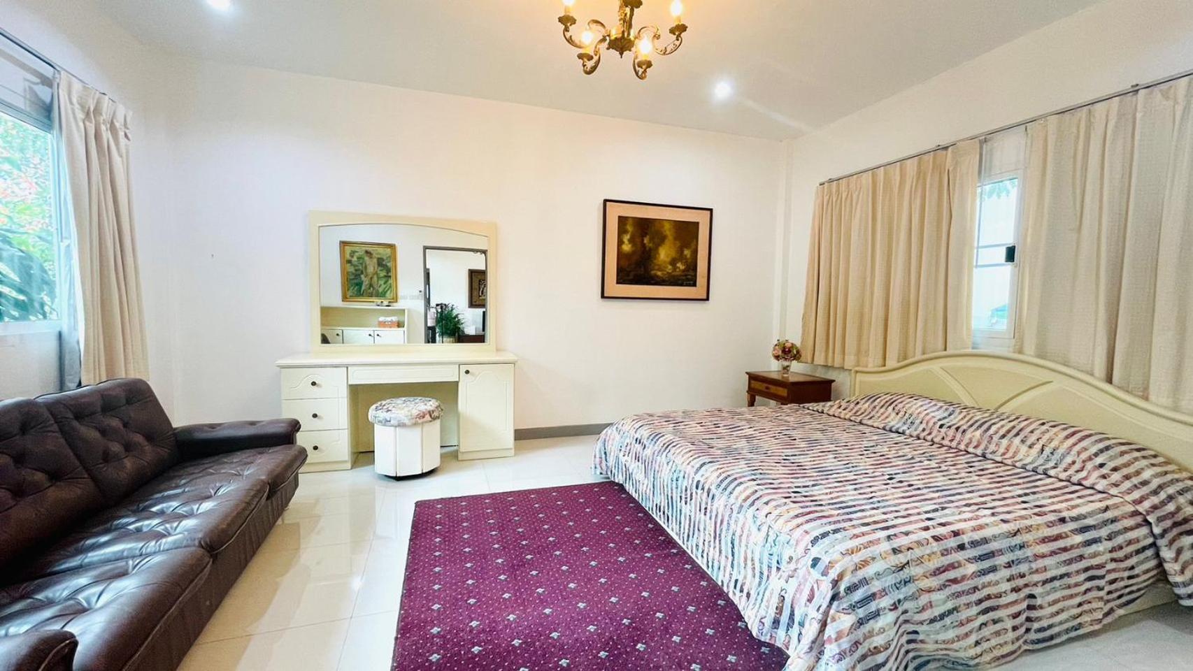 Baan Ing Khao Hotel Pakchong Exterior photo