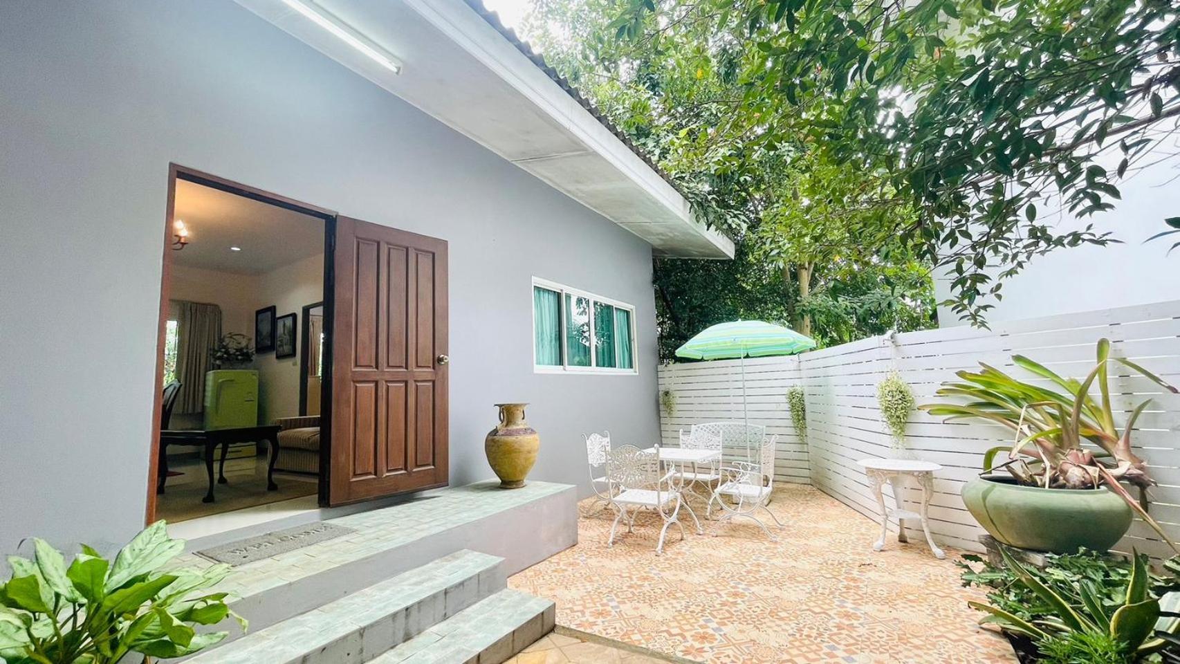 Baan Ing Khao Hotel Pakchong Exterior photo