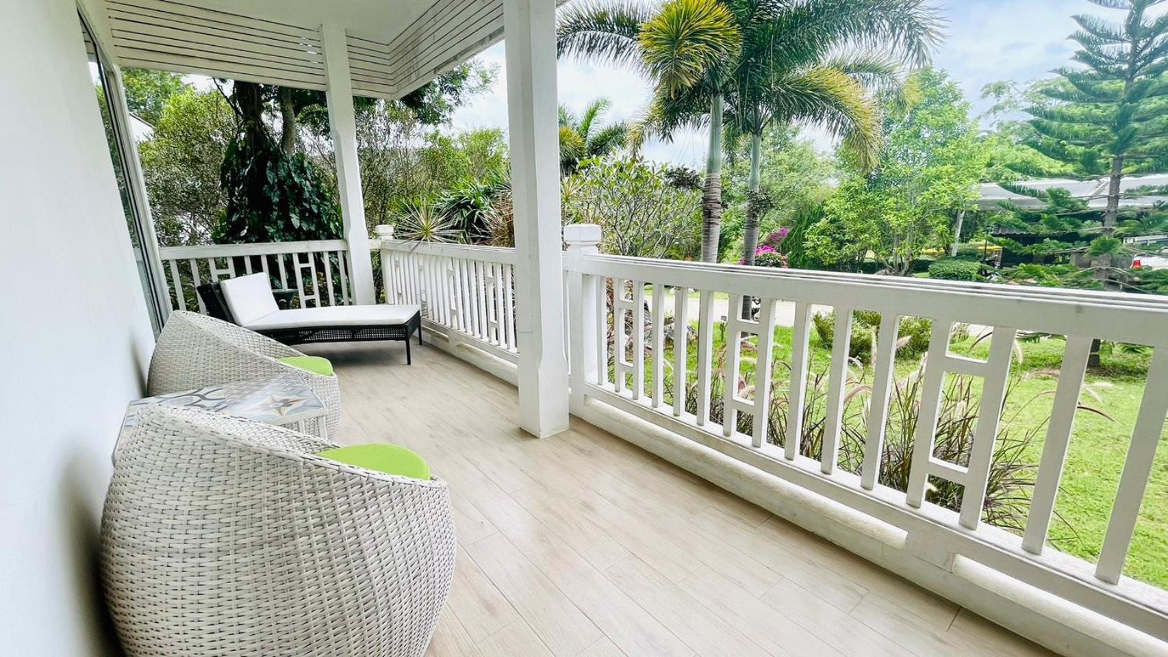 Baan Ing Khao Hotel Pakchong Exterior photo