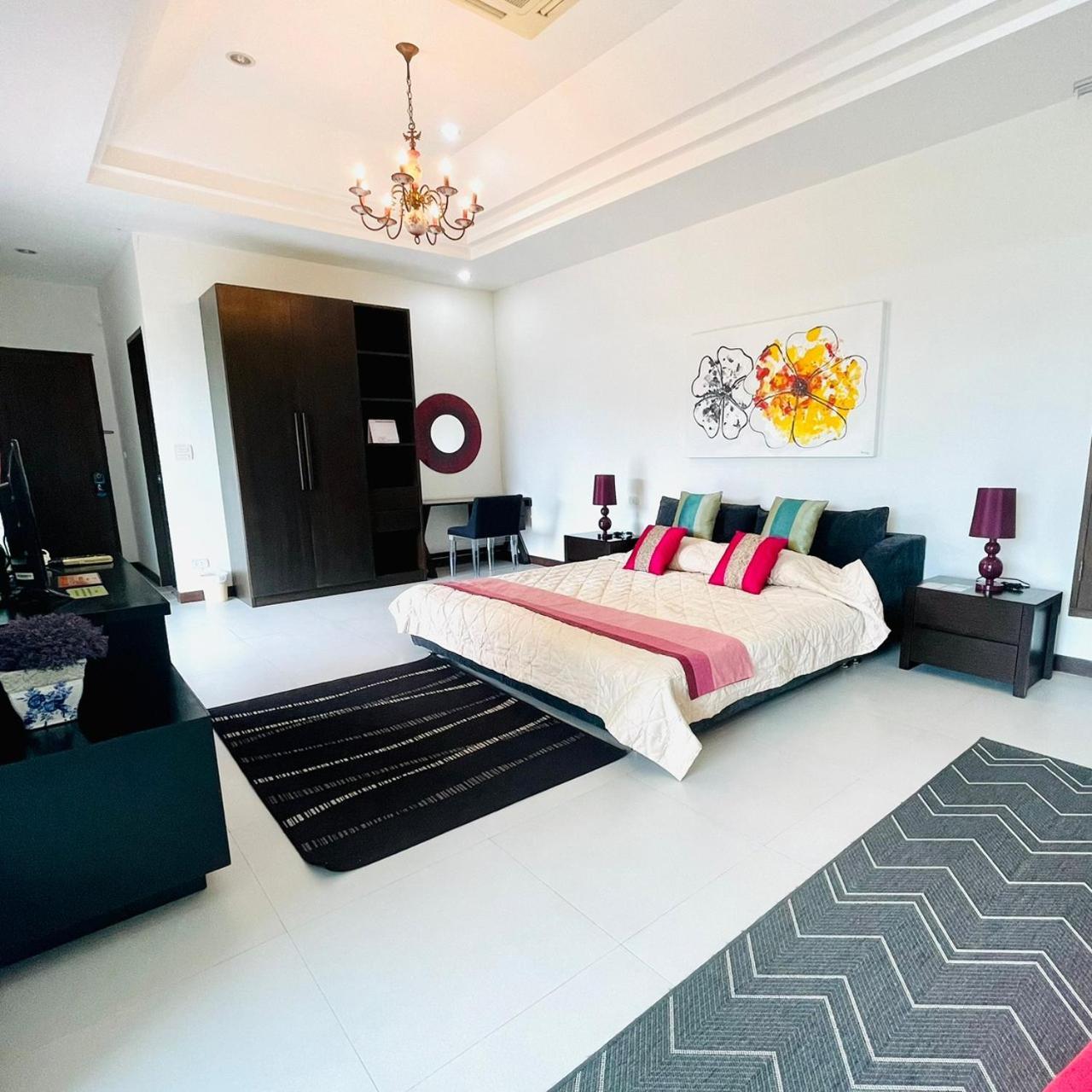 Baan Ing Khao Hotel Pakchong Exterior photo